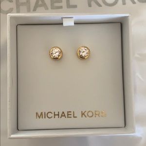 Stud gold micheal kors earrings